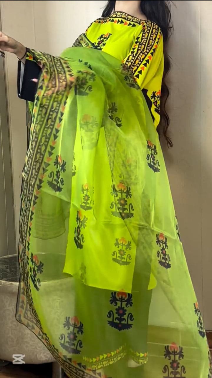 New Trending Designer Printed Lawn Suit with Dupatta - Stylish 3 PCs (Copy) Fashion Fantasia Store