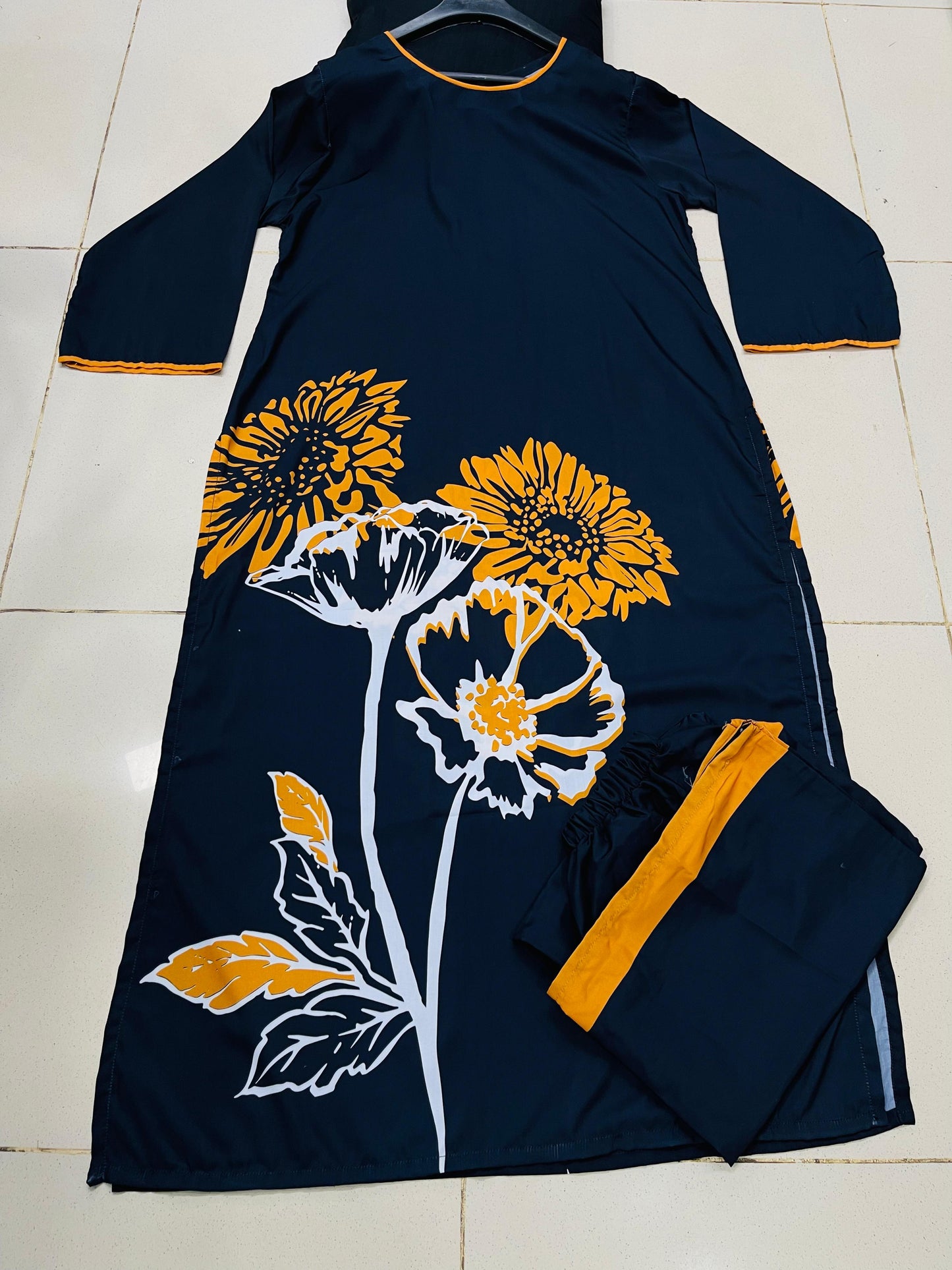 New Trending Designer Printed Suit - Stylish 2 PCs Fashion Fantasia Store
