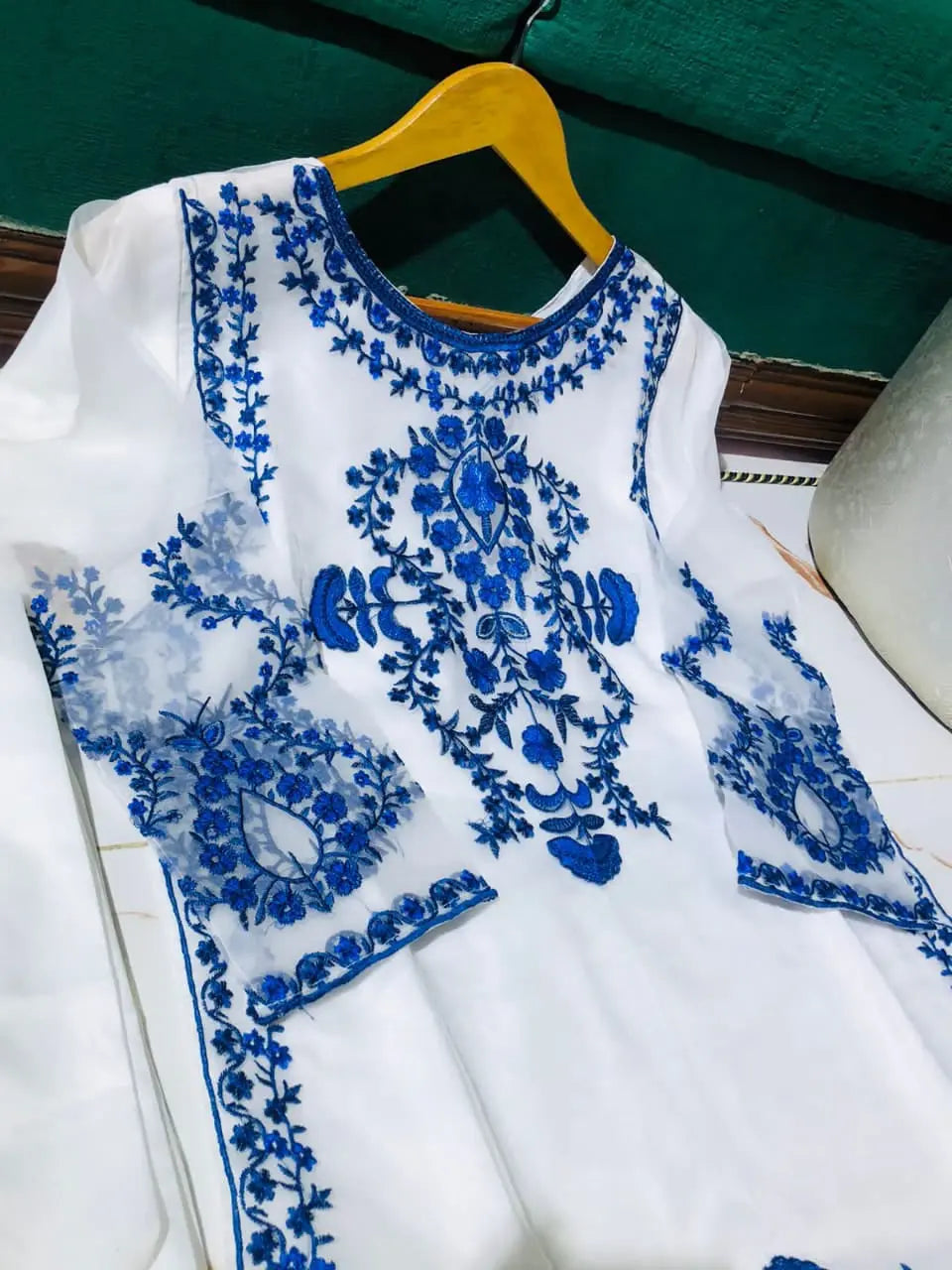 Organza Embroidered Suit with Dupatta - 3 PCs Fashion Fantasia Store