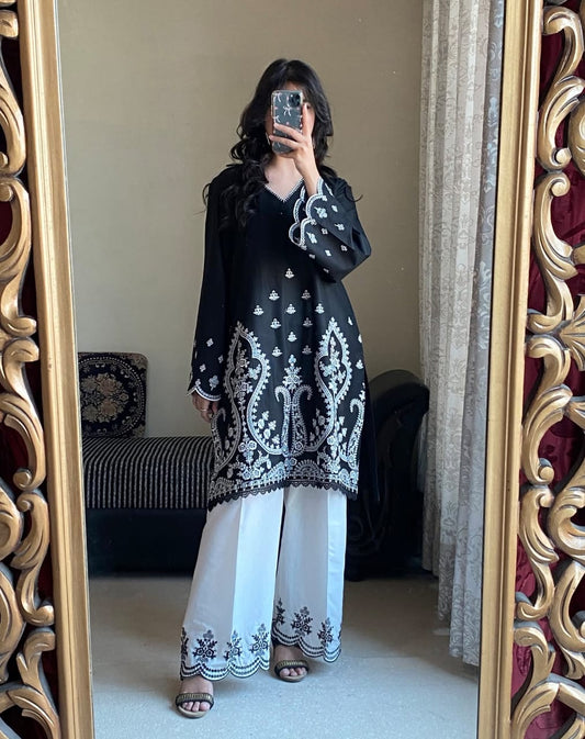 New Trending Designer Printed Lawn Suit - Stylish 2 PCs Fashion Fantasia Store