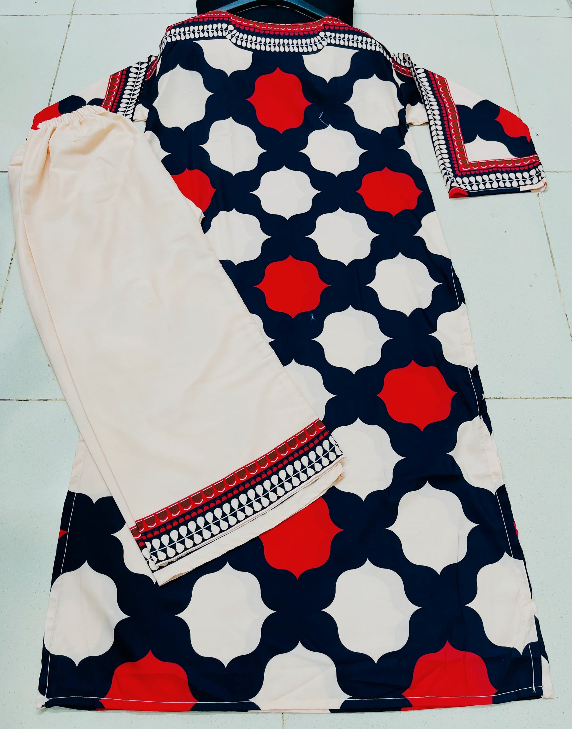 New Trending Designer Printed Lawn Suit - Stylish 2 PCs Fashion Fantasia Store